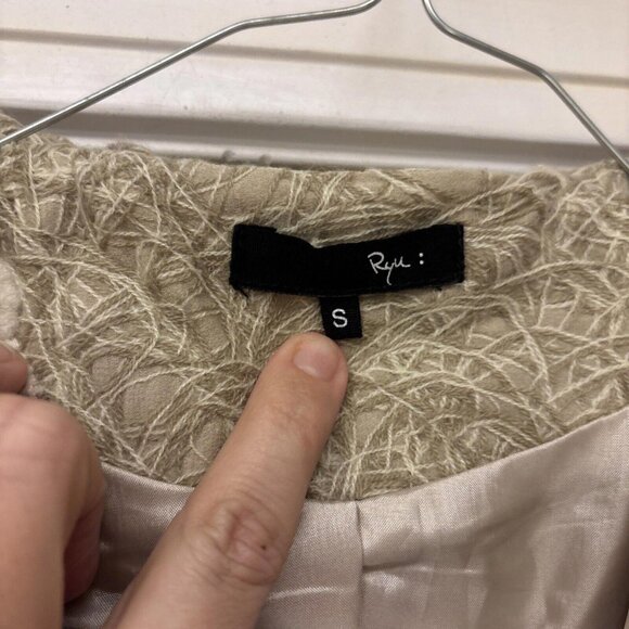 Anthropologie RYU Coat Tan Crochet Overlay Front Large Button Size Small Lined - Picture 9 of 15